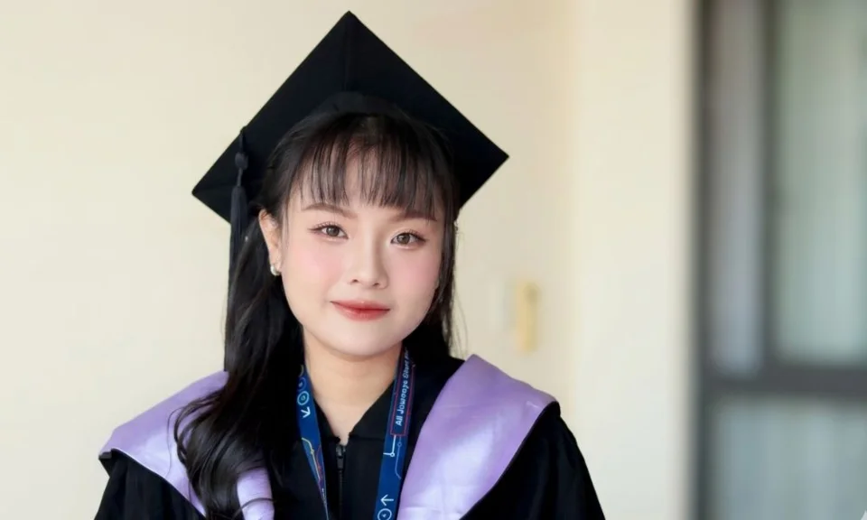 Ảnh bài viết Top 10 Ý Tưởng Trang Điểm Tốt Nghiệp Cực Ăn Ảnh Hot 2026