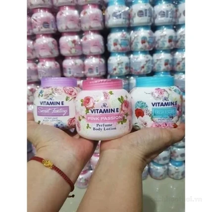 Kem dưỡng thể hương nước hoa AR Vitamin E Perfume Body Lotion Thái Lan ảnh 7