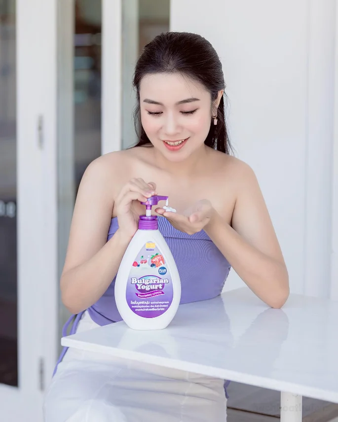 Sữa tắm dưỡng trắng da MISTINE BULGARIAN YOGURT Shower Cream  ảnh 8