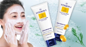 Đánh giá sữa rửa mặt trẻ hóa làn da AR Vitamin E Moisturizing Facial Wash Thái Lan