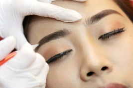Tất tần tật về an toàn và rủi ro có thể gặp khi xăm lông mày vĩnh viễn