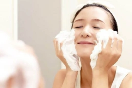 Các loại sữa rửa mặt & Cách chọn đúng cho da đẹp hoàn hảo!