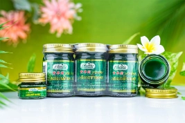 Dầu cù là: Công dụng, thành phần, cách sử dụng hiệu quả