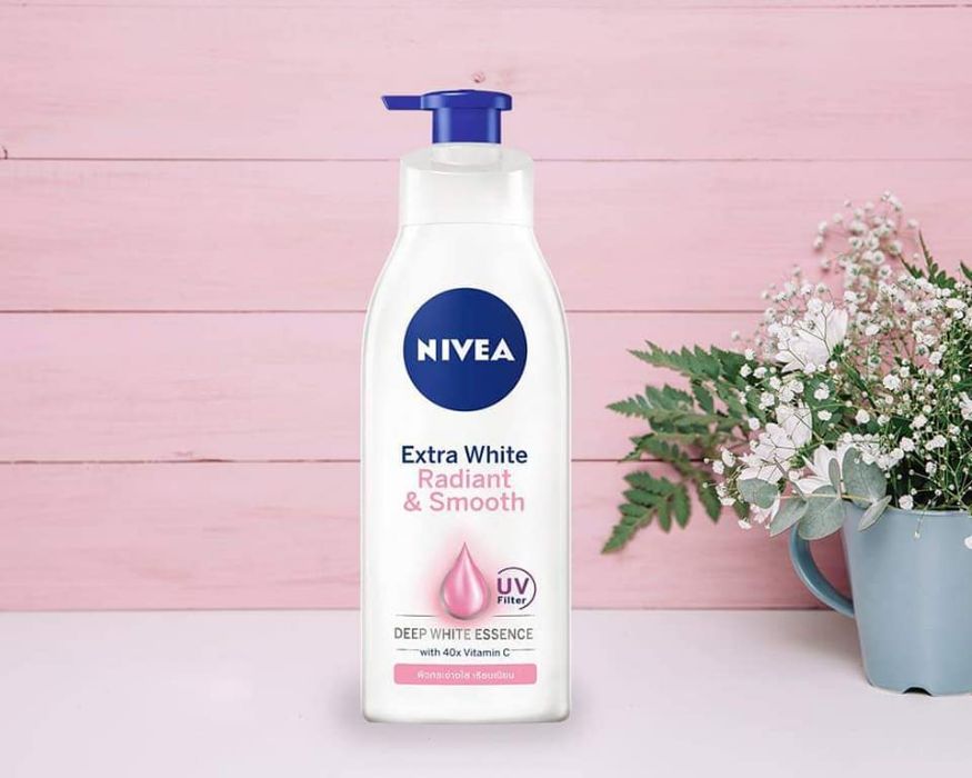 Sữa dưỡng thể Nivea Extra White
