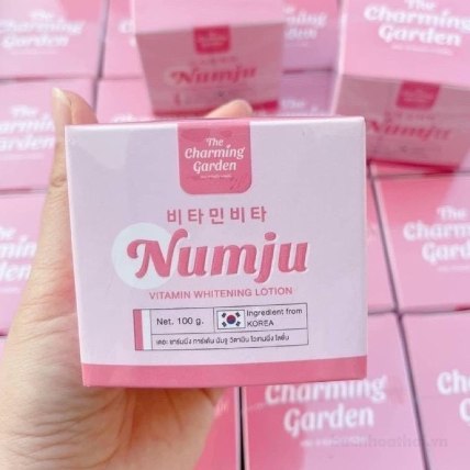 Tuýp lotion Numju Vitamin Whitening Lotion bao bì hồng