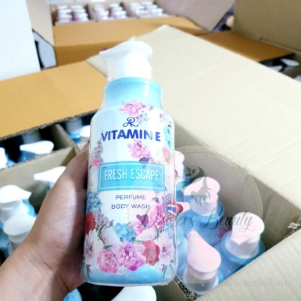 Sữa tắm hương nước hoa AR Vitamin E Perfume Body Wash  ảnh 5