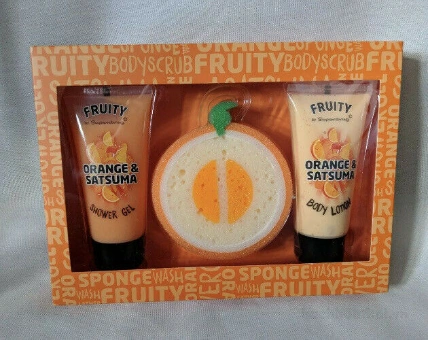 Set quà tặng gồm sữa tắm + sữa dưỡng thể + bông tắm tạo bọt Fruity Orange & Satsuma Thái Lan ảnh 7