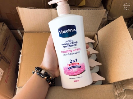 Sữa tắm dưỡng ẩm Vaseline Healthy Moisturizing Body Wash ảnh 16
