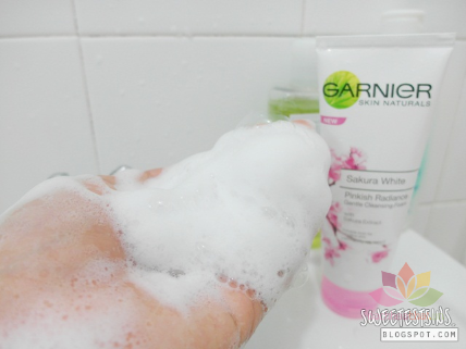Sữa rửa mặt Sakura White Pinkish Foam ảnh 5