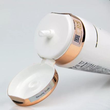 Sữa rửa mặt tẩy trang VooDoo Premium Milk Cleansing Makeup Removers ảnh 3