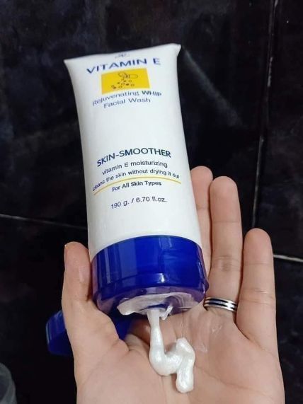 Sữa rửa mặt dưỡng ẩm AR Vitamin E Moisturizing Facial Wash ảnh 8