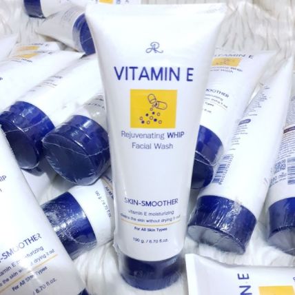 Sữa rửa mặt dưỡng ẩm AR Vitamin E Moisturizing Facial Wash ảnh 10