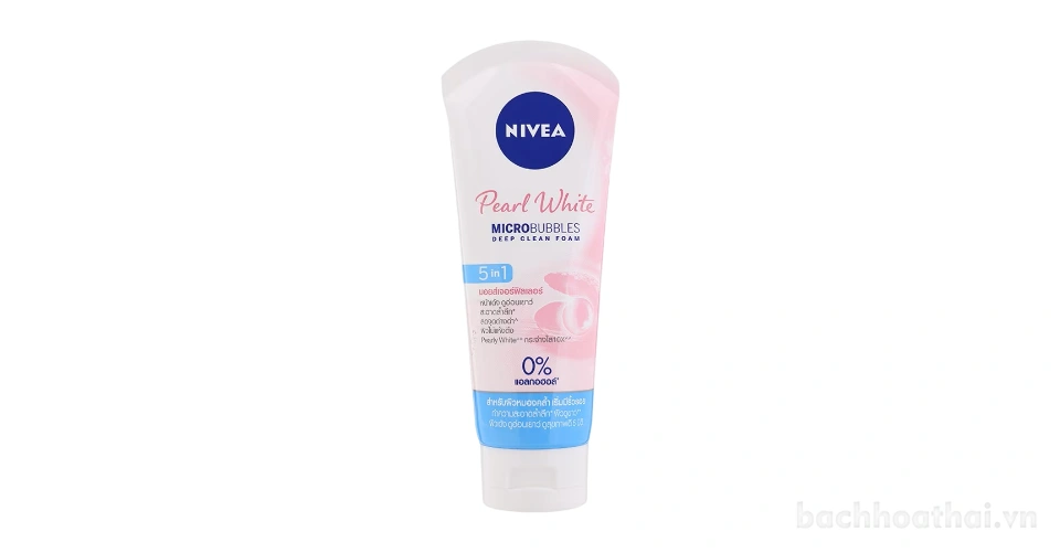 Sữa rửa mặt bọt ngọc trai Nivea Pearl White 10X