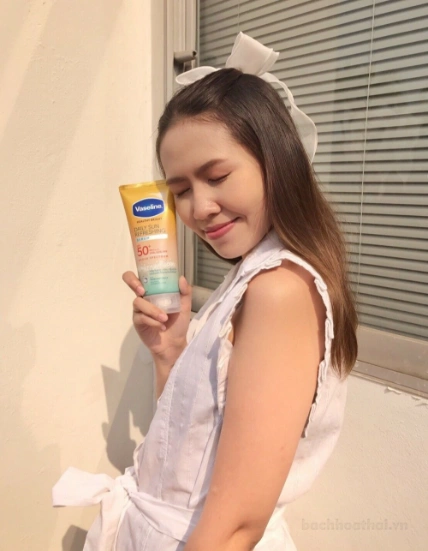  Serum chống nắng Vaseline Healthy Bright Daily Sun Refreshing Thái Lan ảnh 15