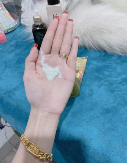 Kem chống nắng bơ sữa trắng da chống nước Maysio Avocado Milk Sunscreen  ảnh 17