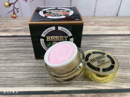 Kem trị nám dưỡng trắng da Berry Plus Extra Whitening Cream ảnh 8