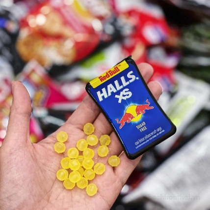 Kẹo ngậm thơm miệng cai thuốc Halls XS vị RedBull Thái Lan ảnh 4