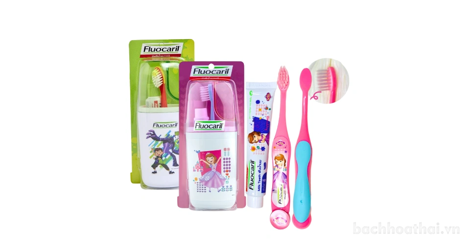 Bộ kem đánh răng và bàn chải trẻ em Fluocaril Brushing Set Thái Lan